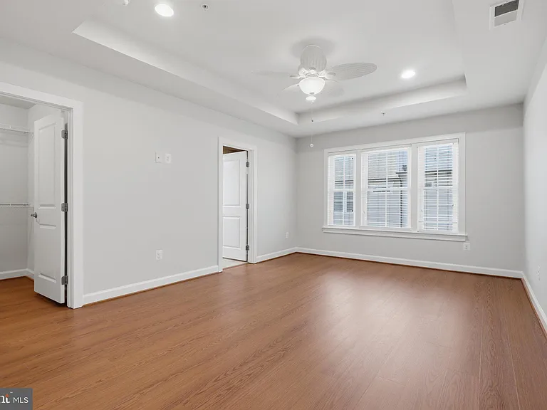 3589 Katherine Way — Photo 31