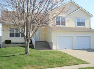 1110 Baker Ridge Cir, Platte City, MO 64079