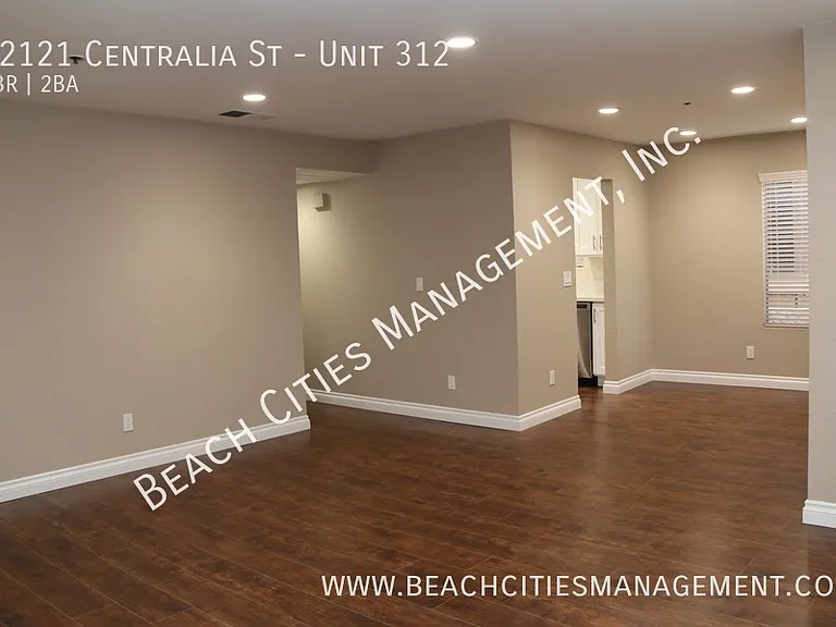 12121 Centralia St #312 — Photo 6