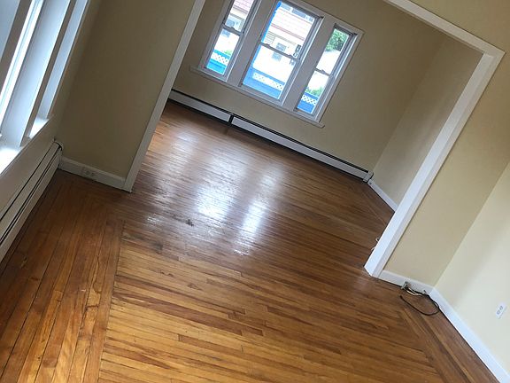 5th image of 3-5 Lasalle Ave #1