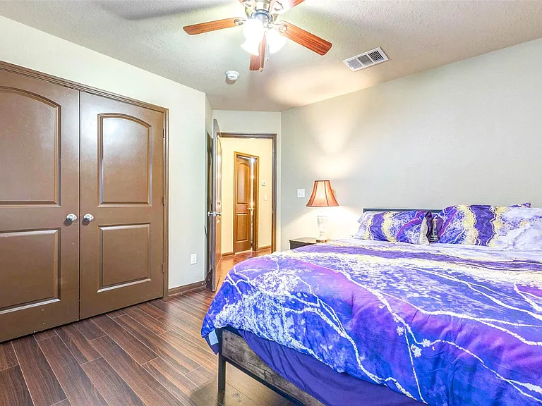940 Oak Lynn Dr — Photo 18