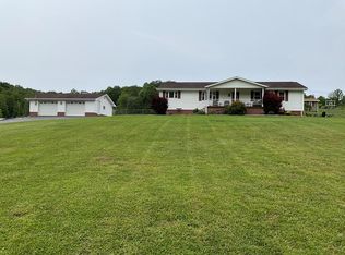 1332 Bolt Rd, Fairdale, WV 25839