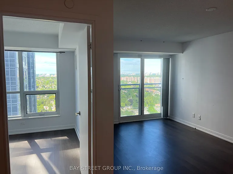 255 Village Green Sq #2805 — Photo 8