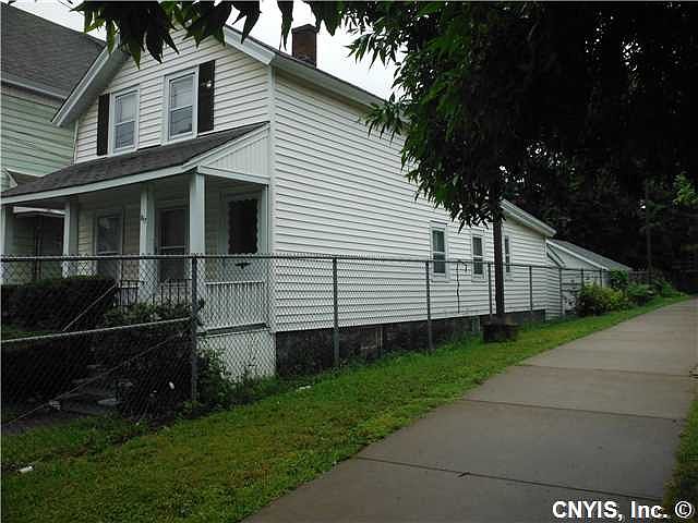 2nd image of 817 Park St
