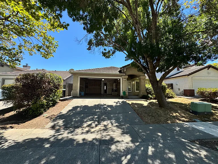 1772 Autumn Meadow Dr — Photo 1