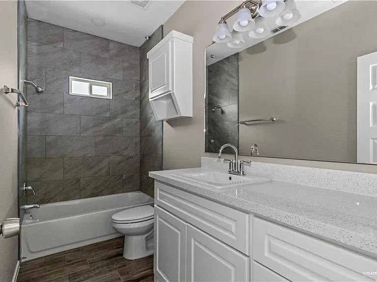 1401 Beverly Ave #3 — Photo 10