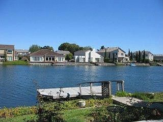 2nd image of 762 Newport Cir