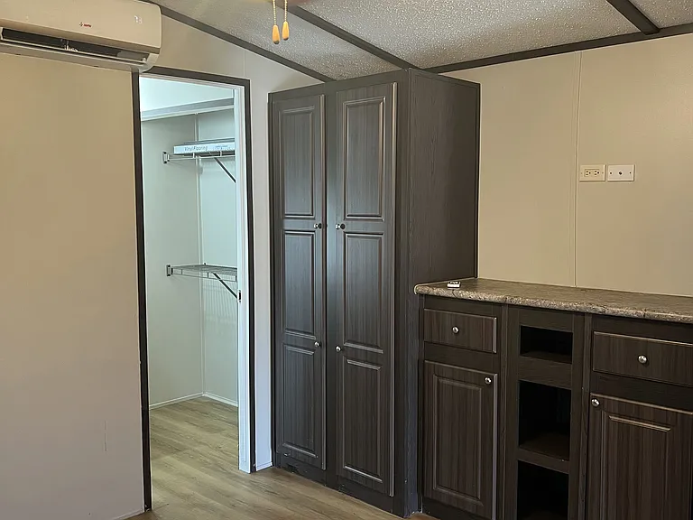 5216 Guthrie St — Photo 5