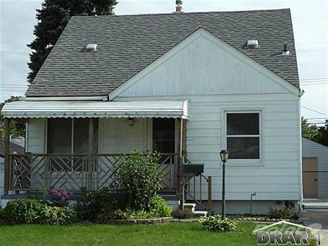 2nd image of 1840 Cicotte Ave