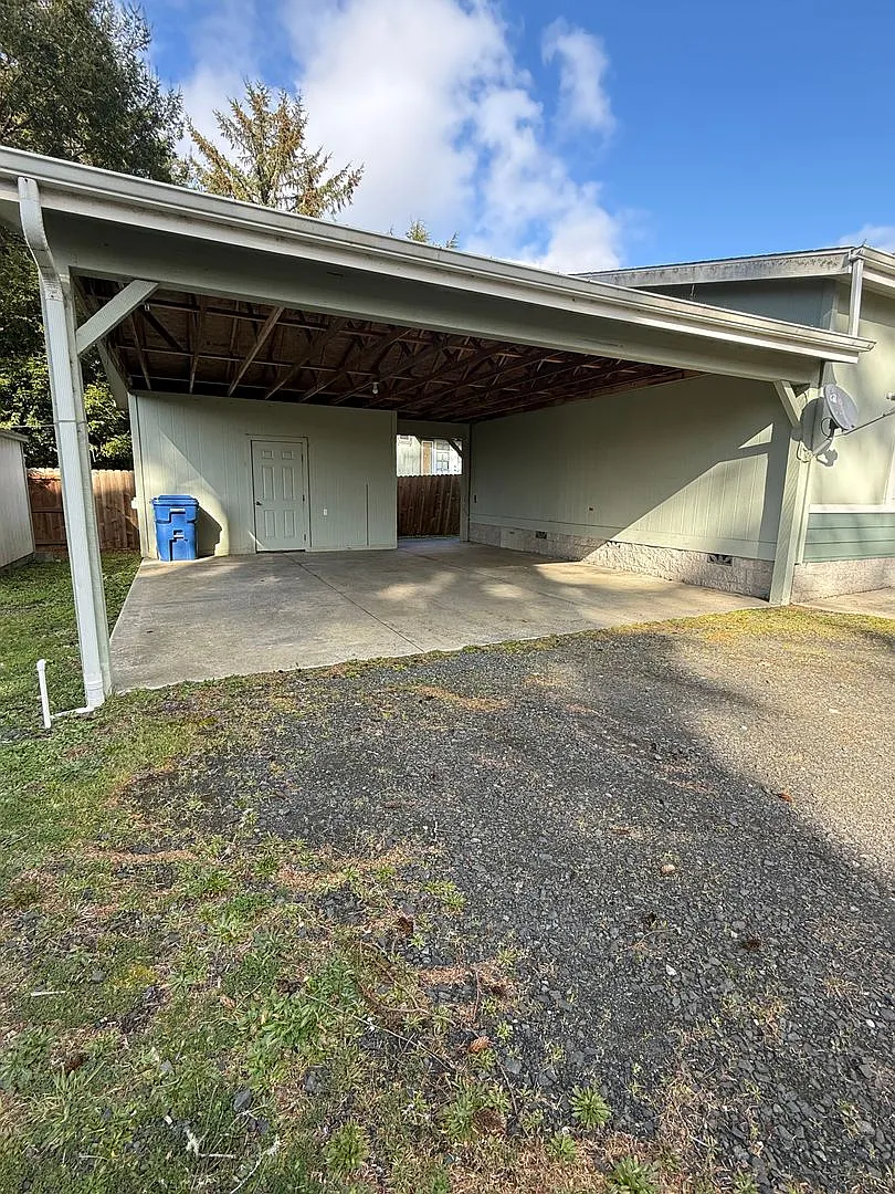 Newly Renovated 3 bed/2 bath manufactured home! — Photo 4