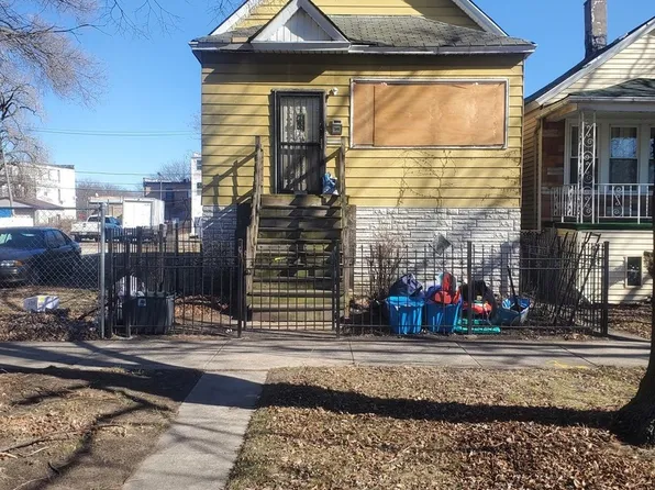 7049 S Harper Ave, Chicago, IL 60637