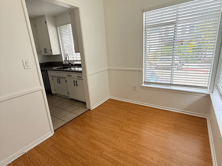 8253 Norton Ave #23 — Photo 4