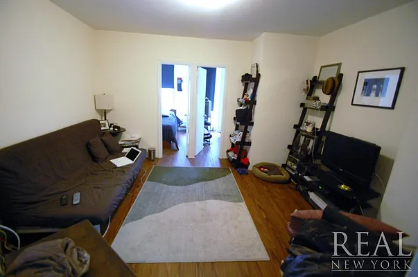 Rented by REAL New York | media 18