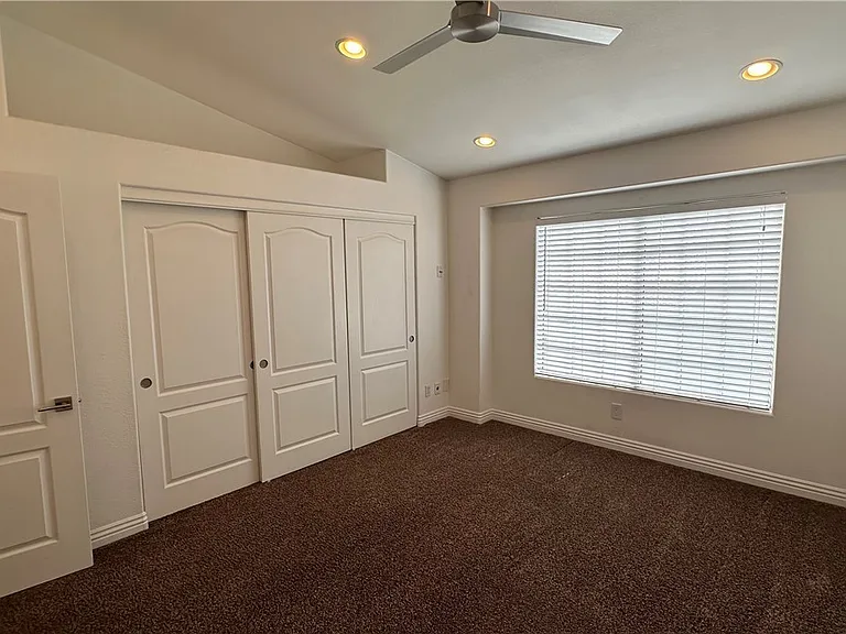5268 Island Chain Rd — Photo 44