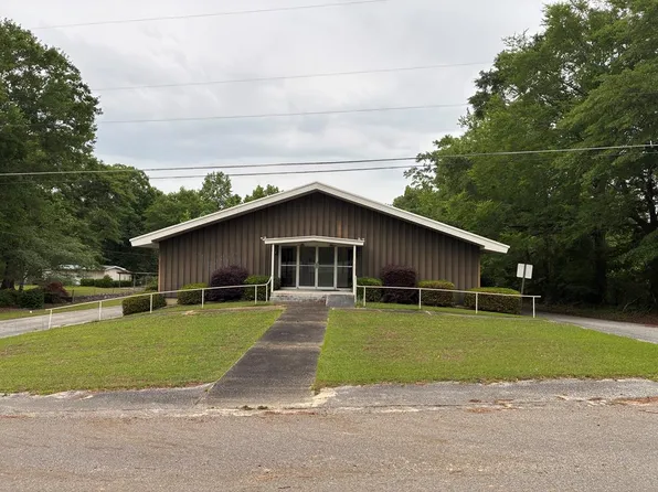 293 N Wesson St, Tallassee, AL 36078