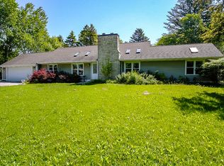 10962 N River Rd, Mequon, WI 53092