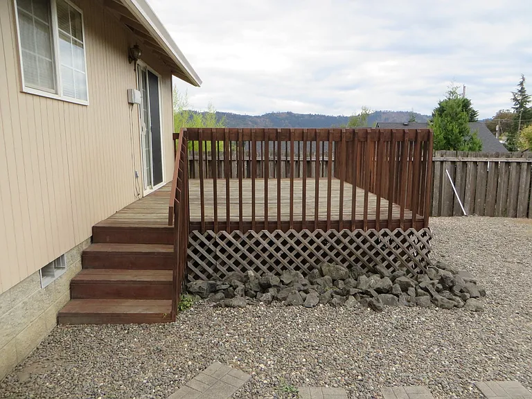 370 Rolling Hills Rd — Photo 10