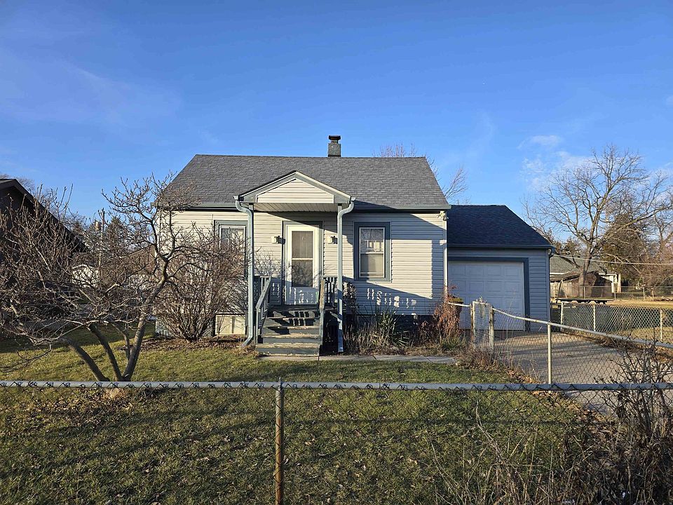1st image of 844 Marie Ave
