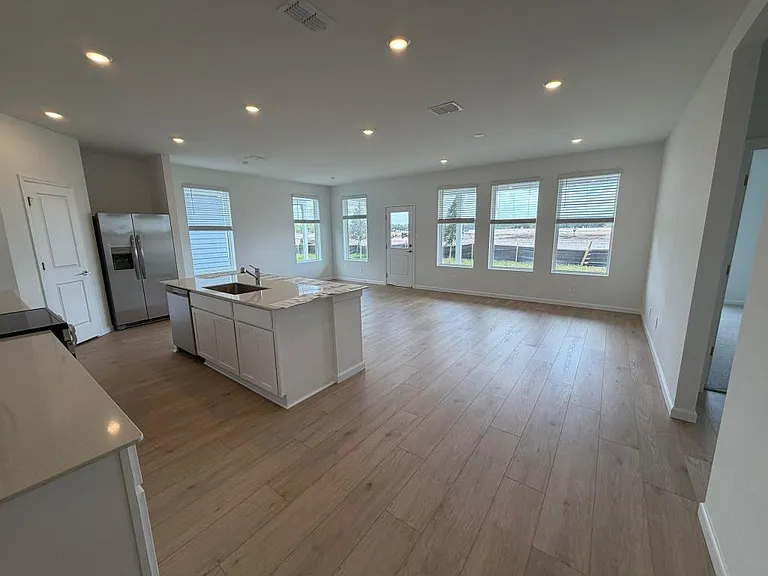 4371 Vibernum Ave — Photo 5
