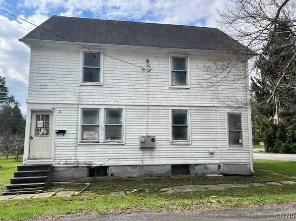 42 Slusser Ave, New Hartford, NY 13413