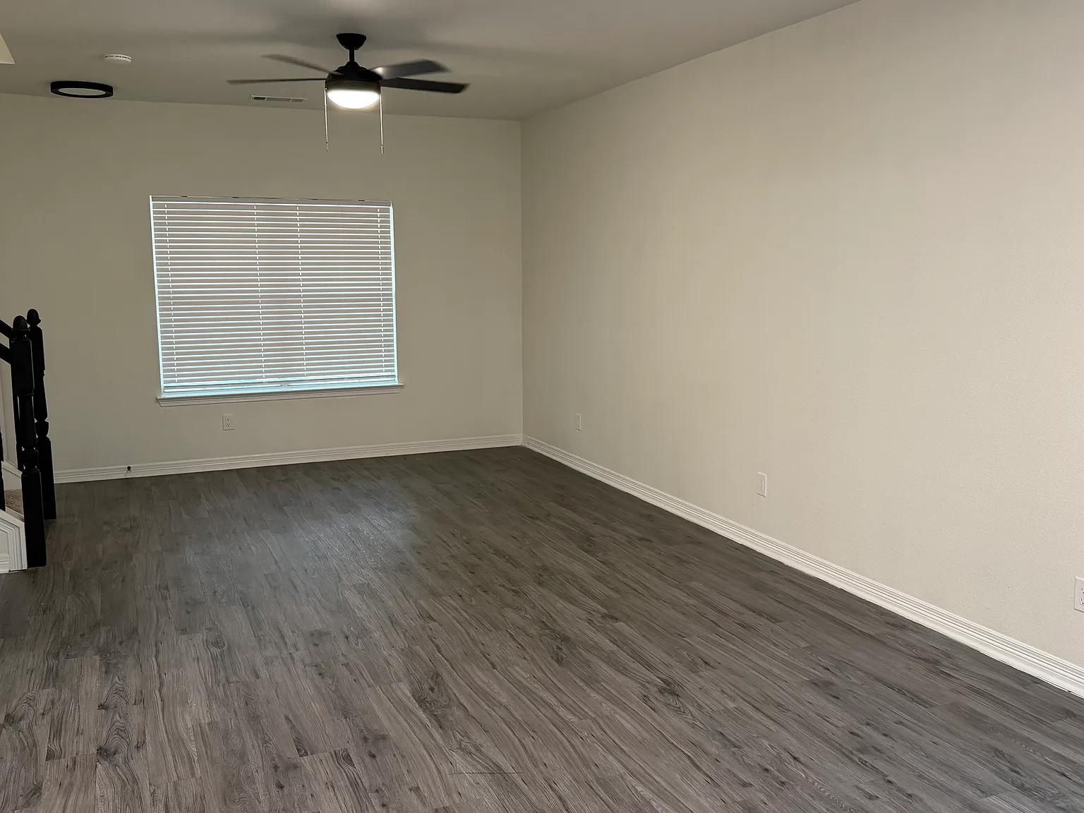 4 bed, 2.5 bath, 1721 sqft, $2,400 — Photo 4