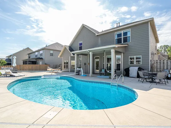 529 Meadow Grass Ln, Lexington, SC 29072