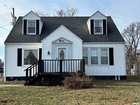 3rd image of 801 Haner Ave