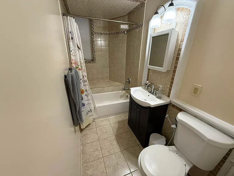 146 Manhattan Ave #3E — Photo 11