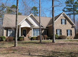 1231 Dove Creek Cir, Winder, GA