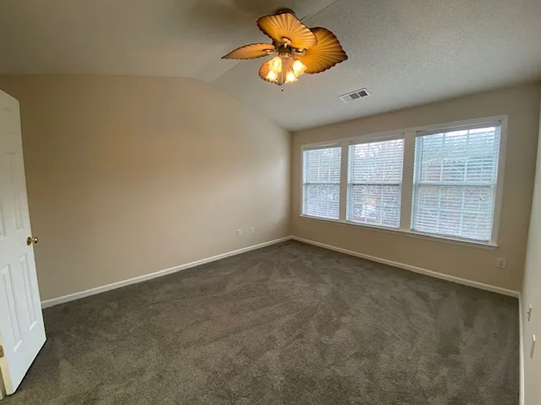 5463 Medlock Corners Dr — Photo 27