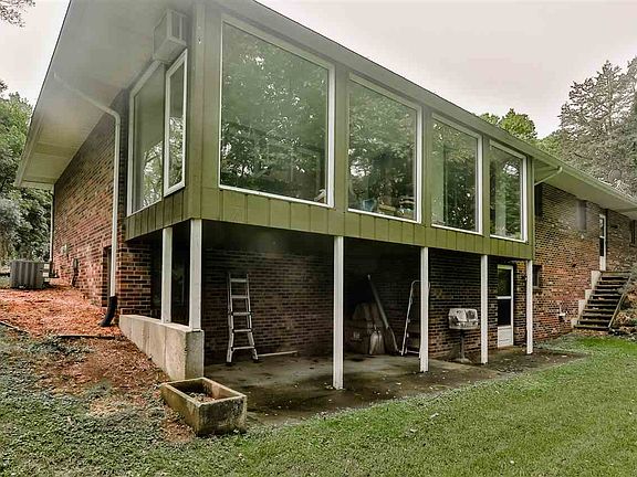 5th image of 1318 Glen Forest Dr