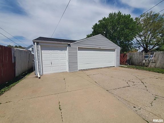 3rd image of 1523 W 13th St