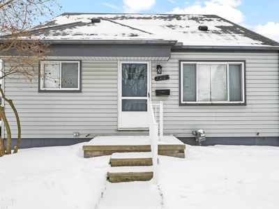 23804 Beverly St, Saint Clair Shores, MI, 48082