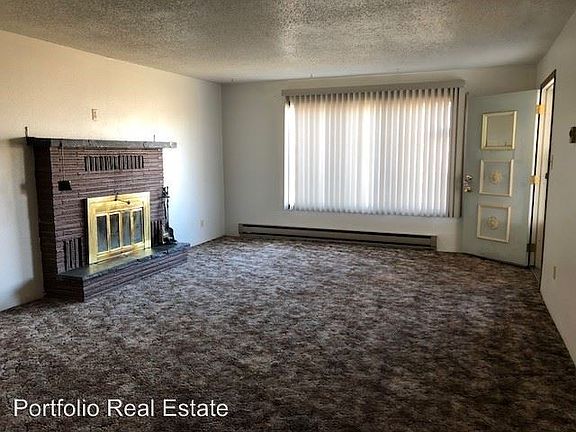 5th image of 9781 Curry Dr NE