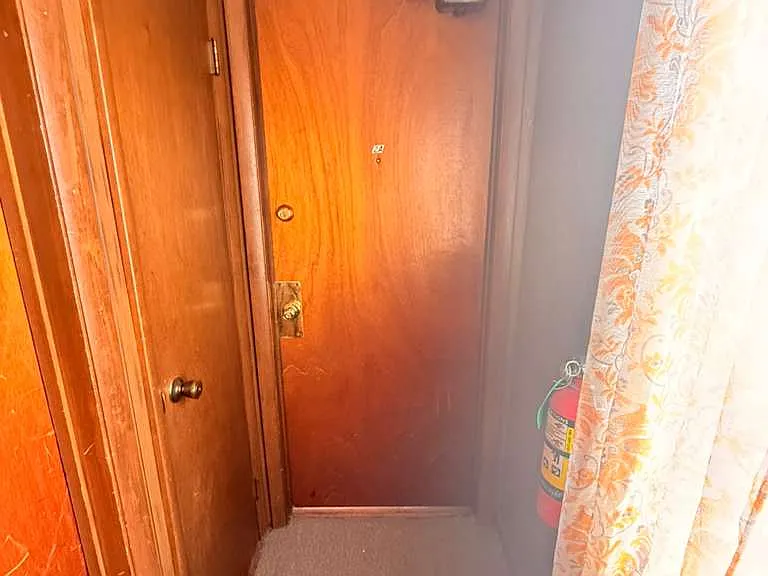 212 Central Ave — Photo 12