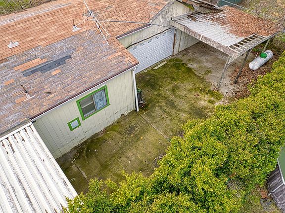 5th image of 6324 10th Avenue
