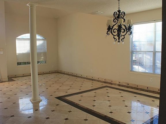3rd image of 1309 Westgate Dr