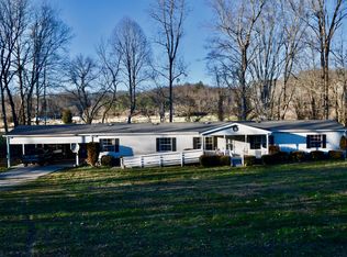 142 Charlie Ln, Waynesboro, TN 38485