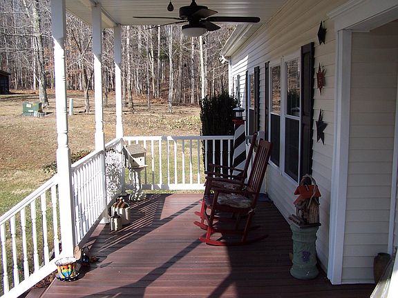 5th image of 200 Sharon Ln