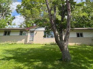 5086 Oneida Dr, Clarkston, MI 48348