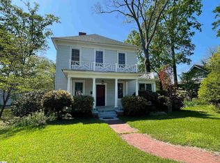 110 Cleveland St, Clinton, SC 29325