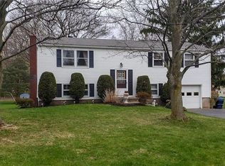 4143 Selby Way, Williamson, NY 14589