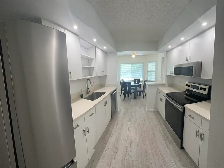 1300 SW 125th Ave #311K — Photo 7
