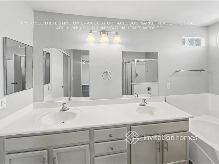 25541 W Pioneer St — Photo 11