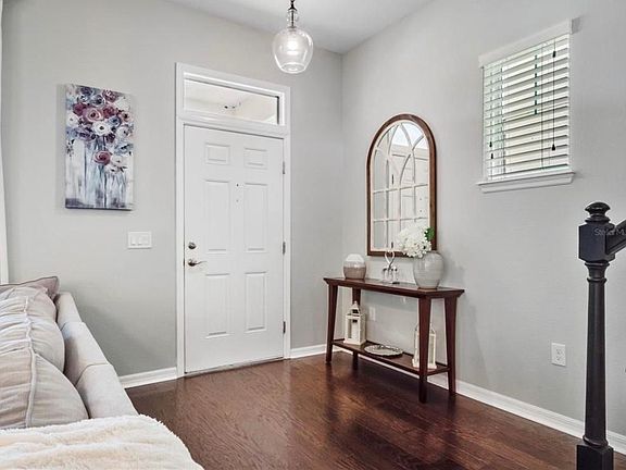 5th image of 1087 Avila Ln