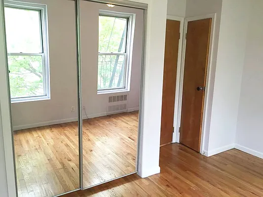 Rented by Waverly Realty Associates | media 25