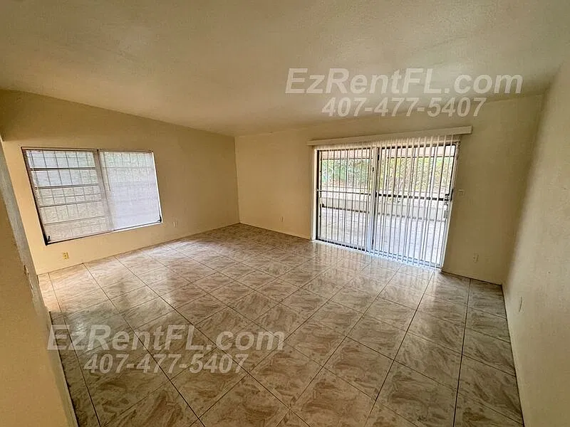 4 bed, 2.0 bath, 1228 sqft, $1,995 — Photo 3