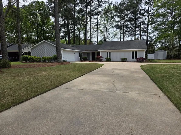 3812 Gloucester Rd, Rocky Mount, NC 27803