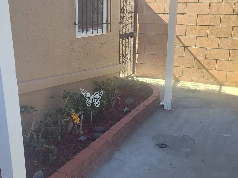 San Juan Ave — Photo 41