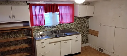 2516 2nd St Photo 1